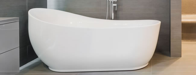 Soorten baden: acryl, staal, quaryl, starylan... welk bad past bij jou? Bad vervangen door nieuw bad